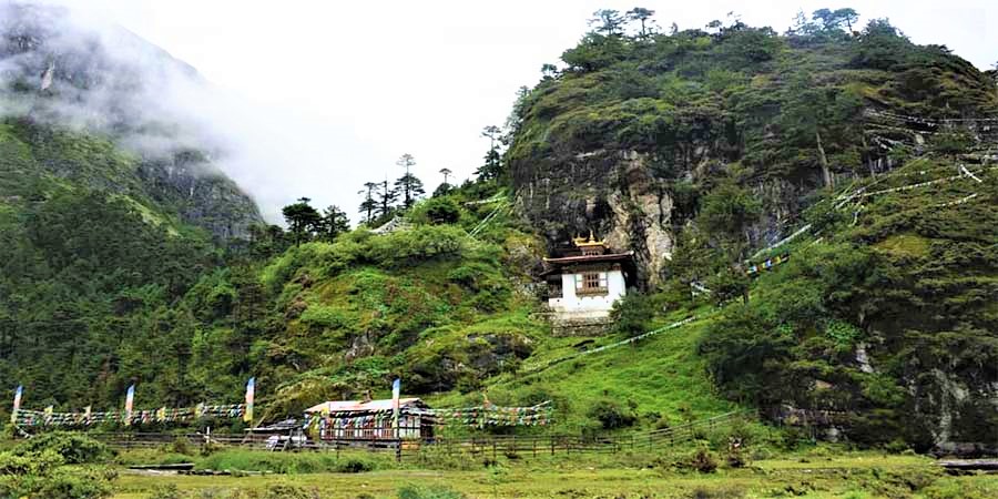 Kurtoe Singye Dzong 